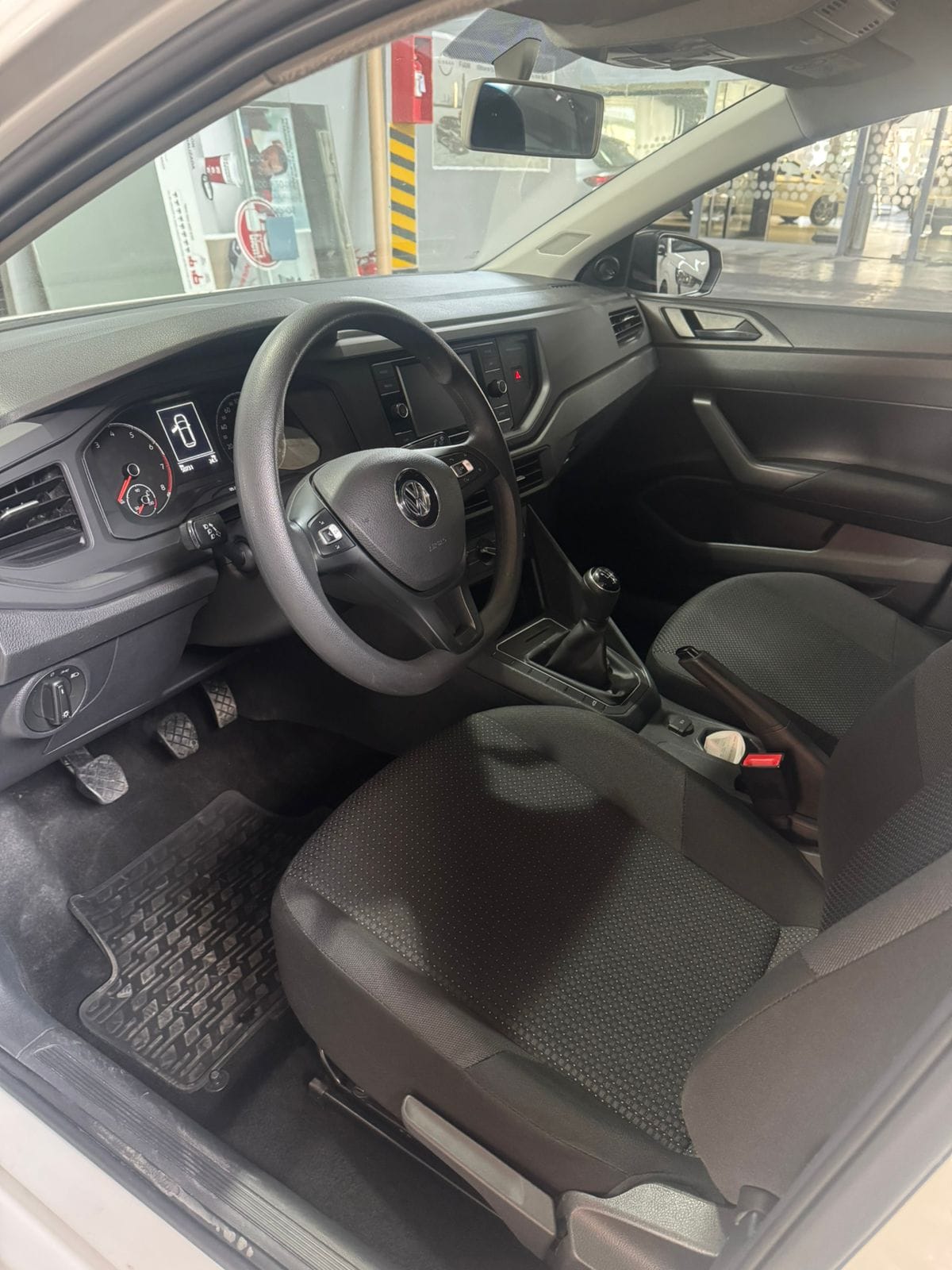 Volkswagen Polo miniatura 9